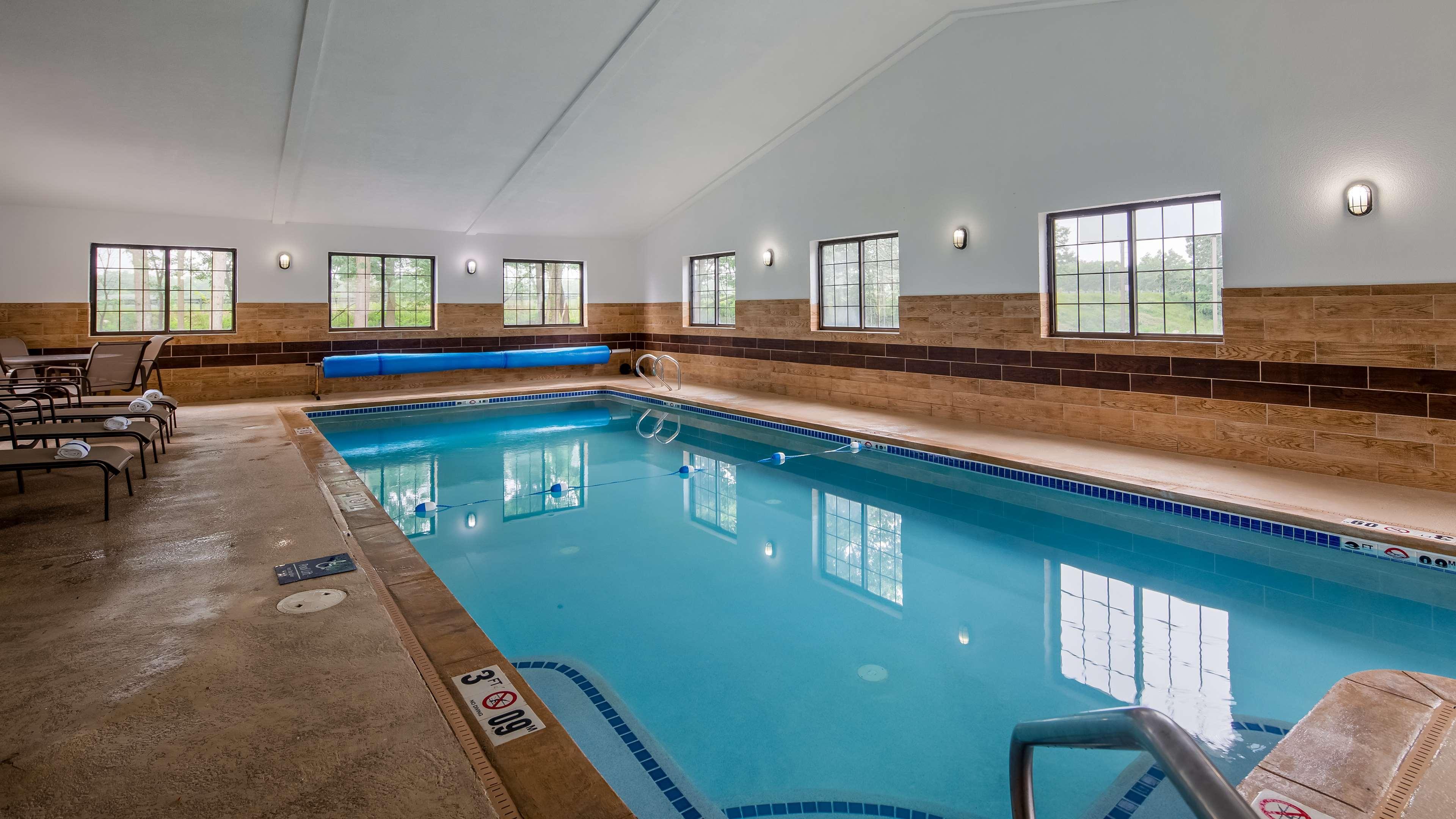 Best Western Hampshire Inn & Suites Сибрук Экстерьер фото