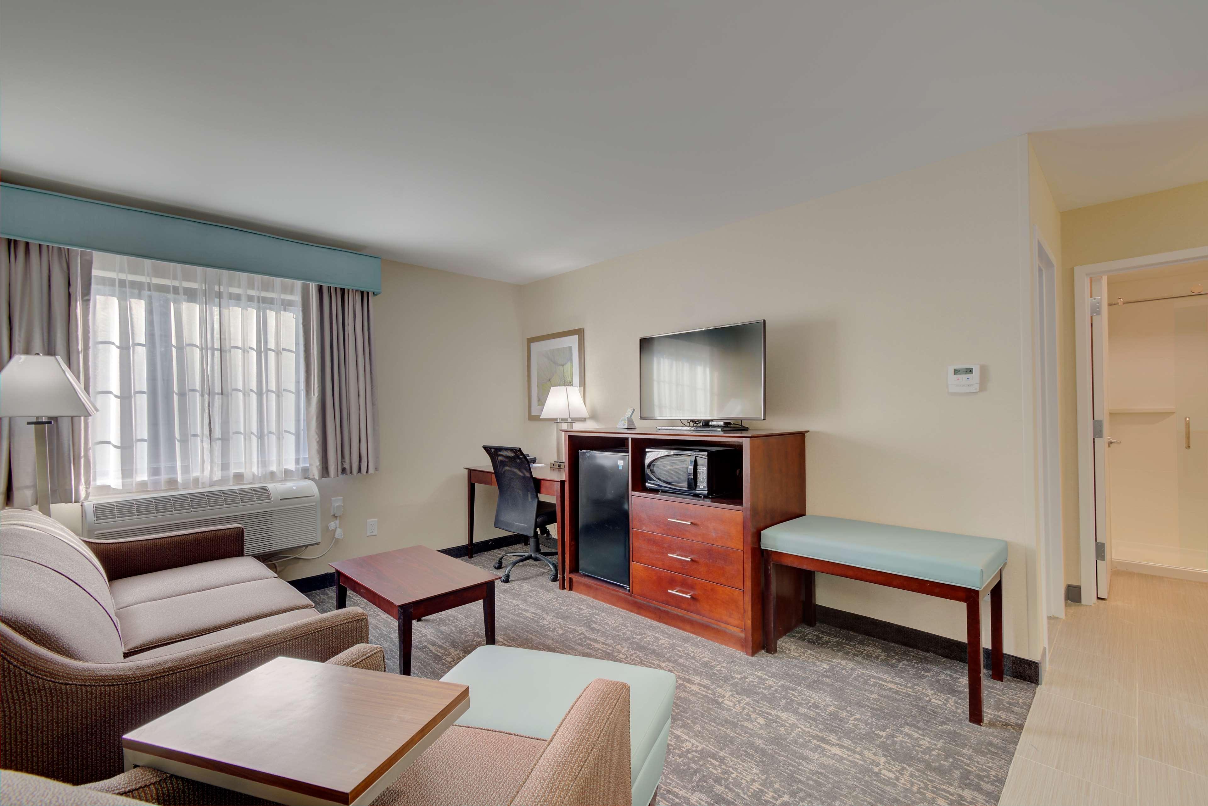 Best Western Hampshire Inn & Suites Сибрук Экстерьер фото