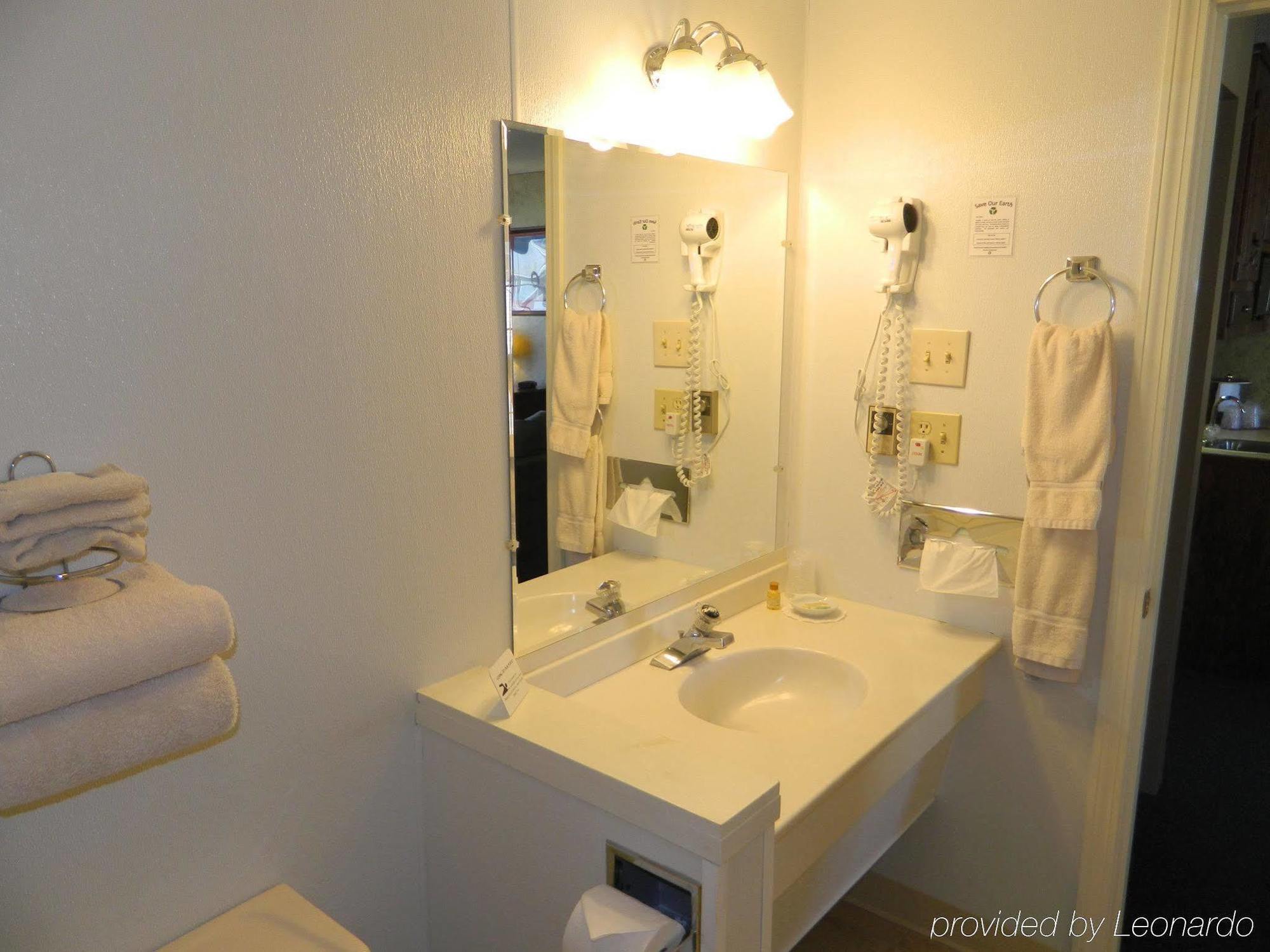 Best Western Hampshire Inn & Suites Сибрук Экстерьер фото